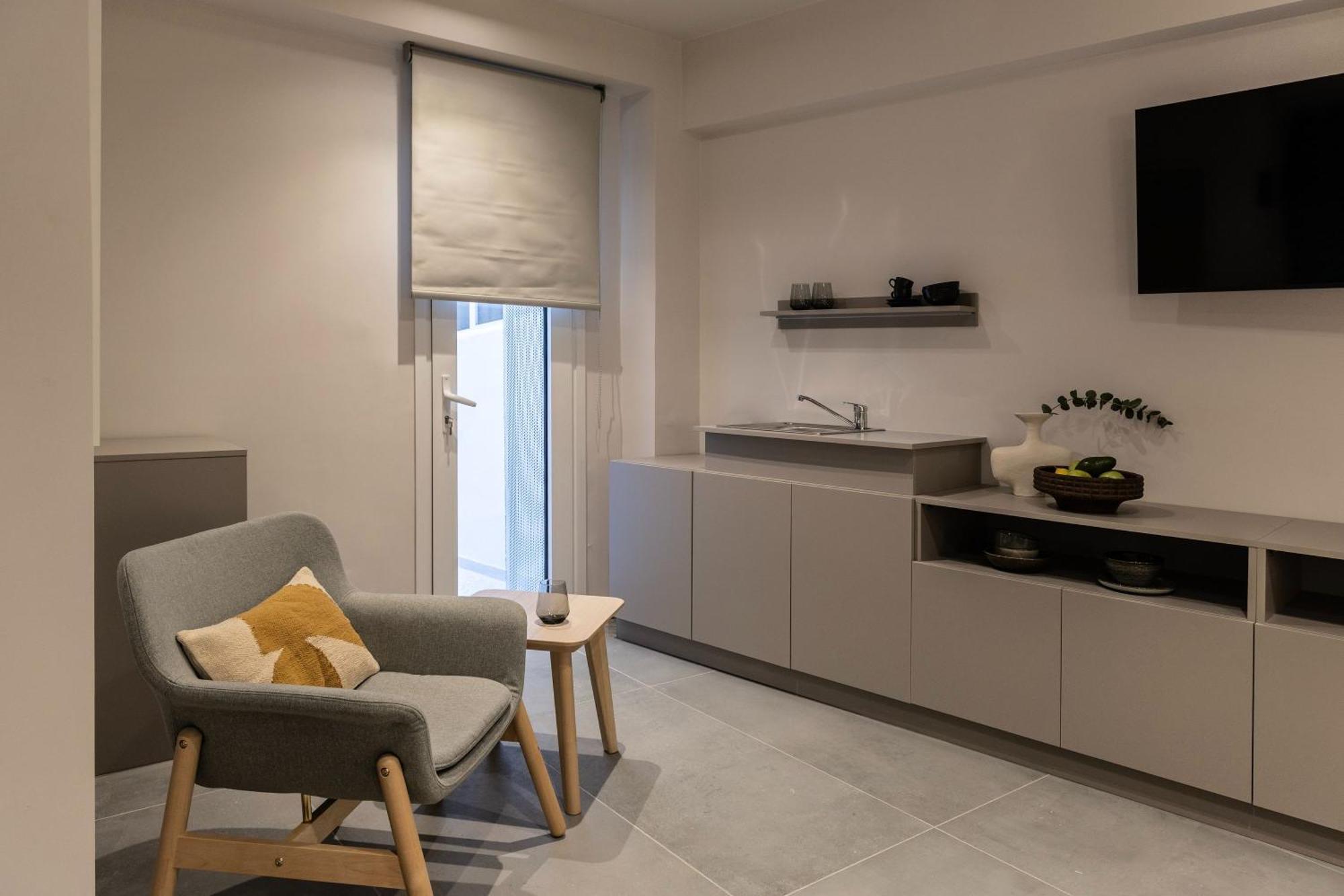 Celestial Athens Suites At Praxitelous Экстерьер фото