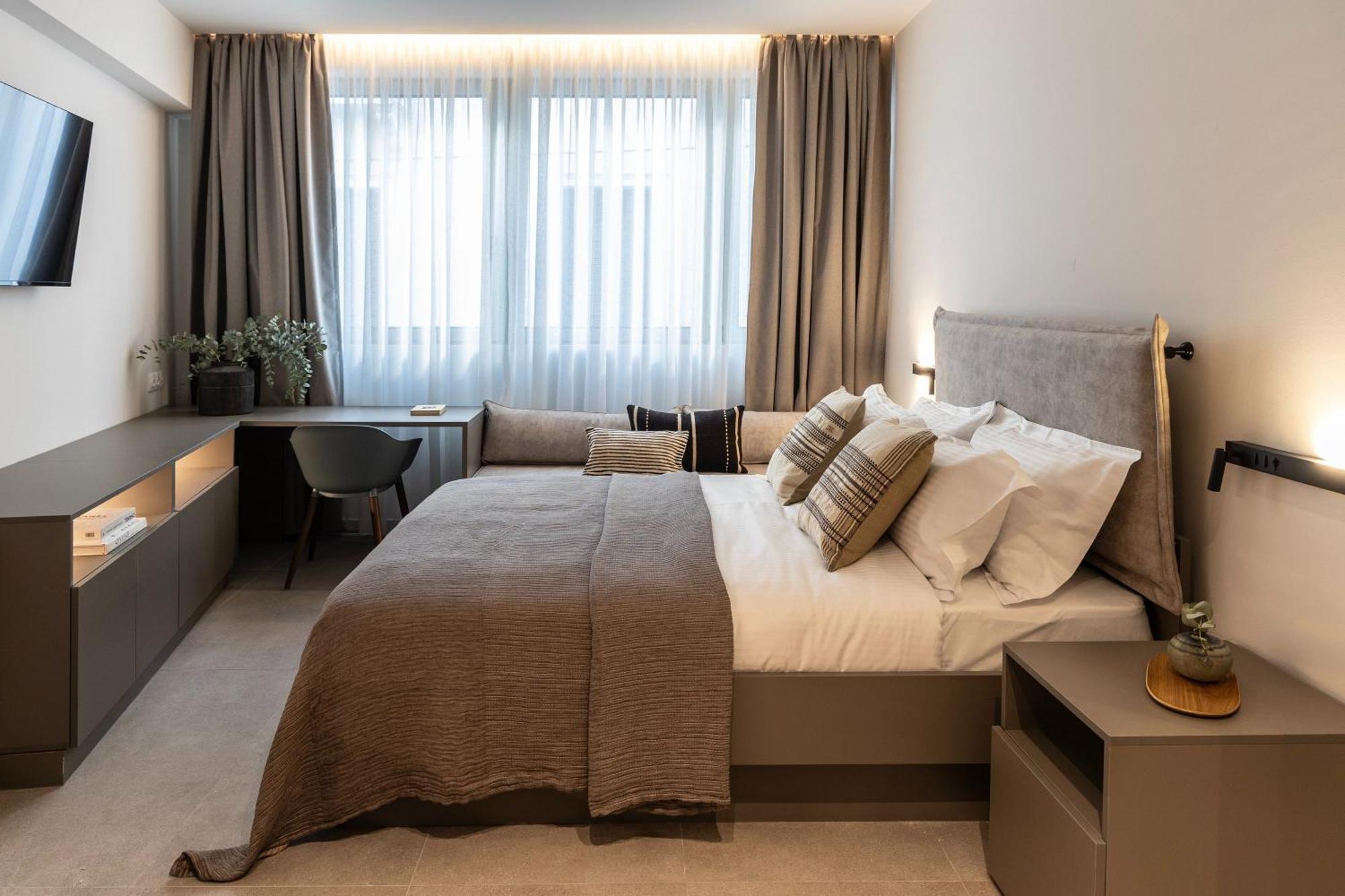 Celestial Athens Suites At Praxitelous Экстерьер фото