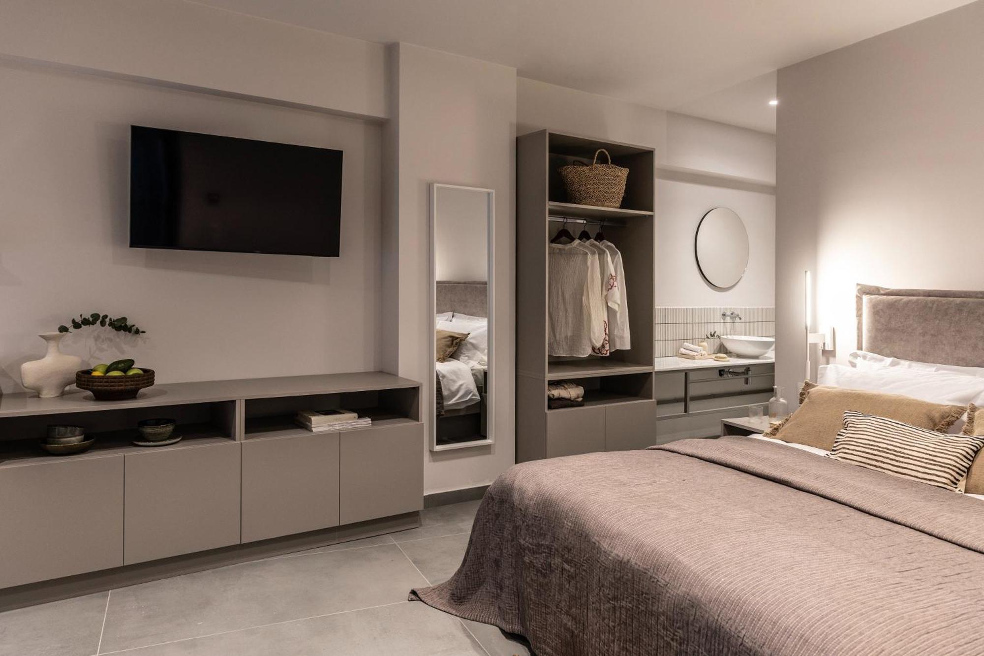 Celestial Athens Suites At Praxitelous Экстерьер фото