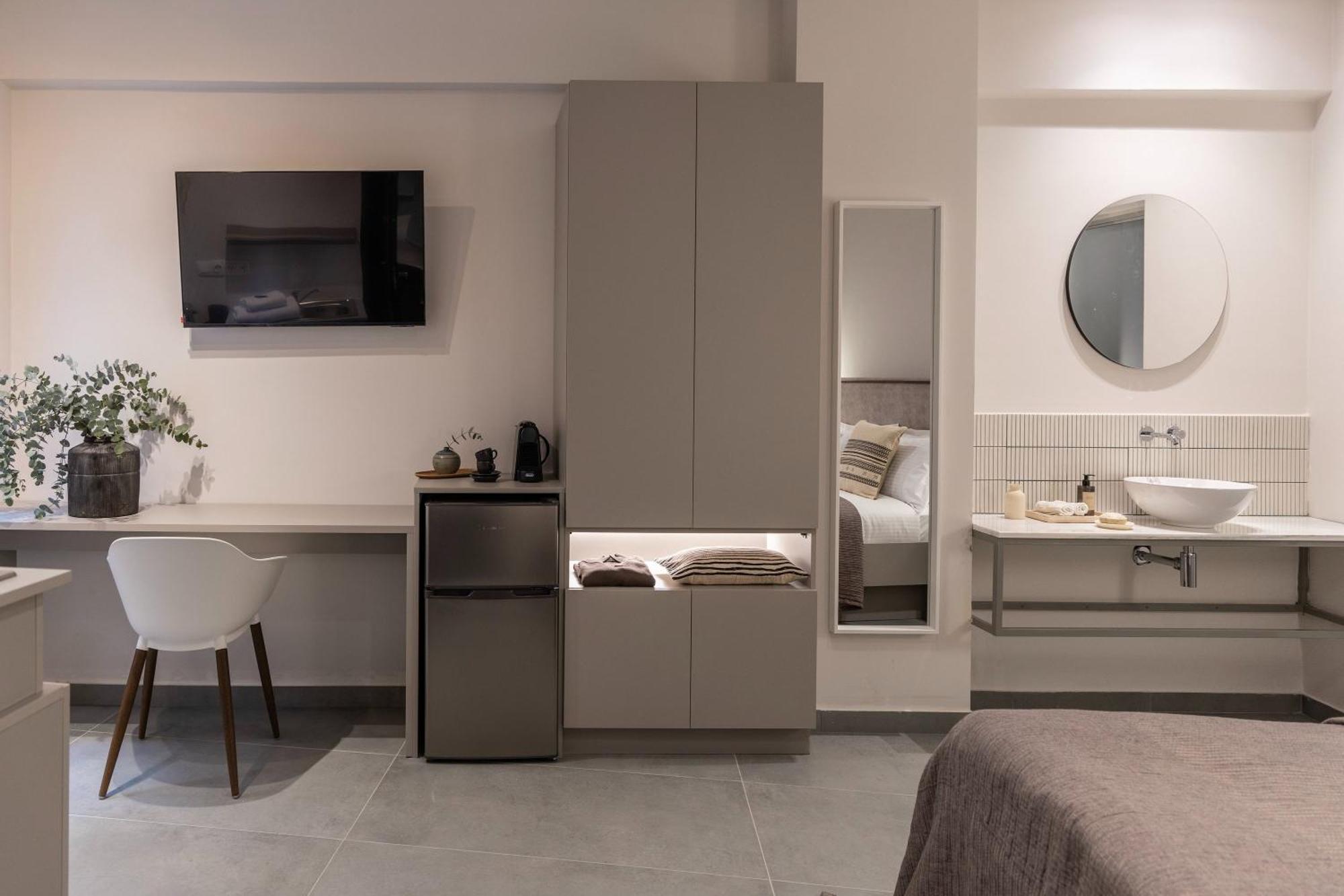 Celestial Athens Suites At Praxitelous Экстерьер фото
