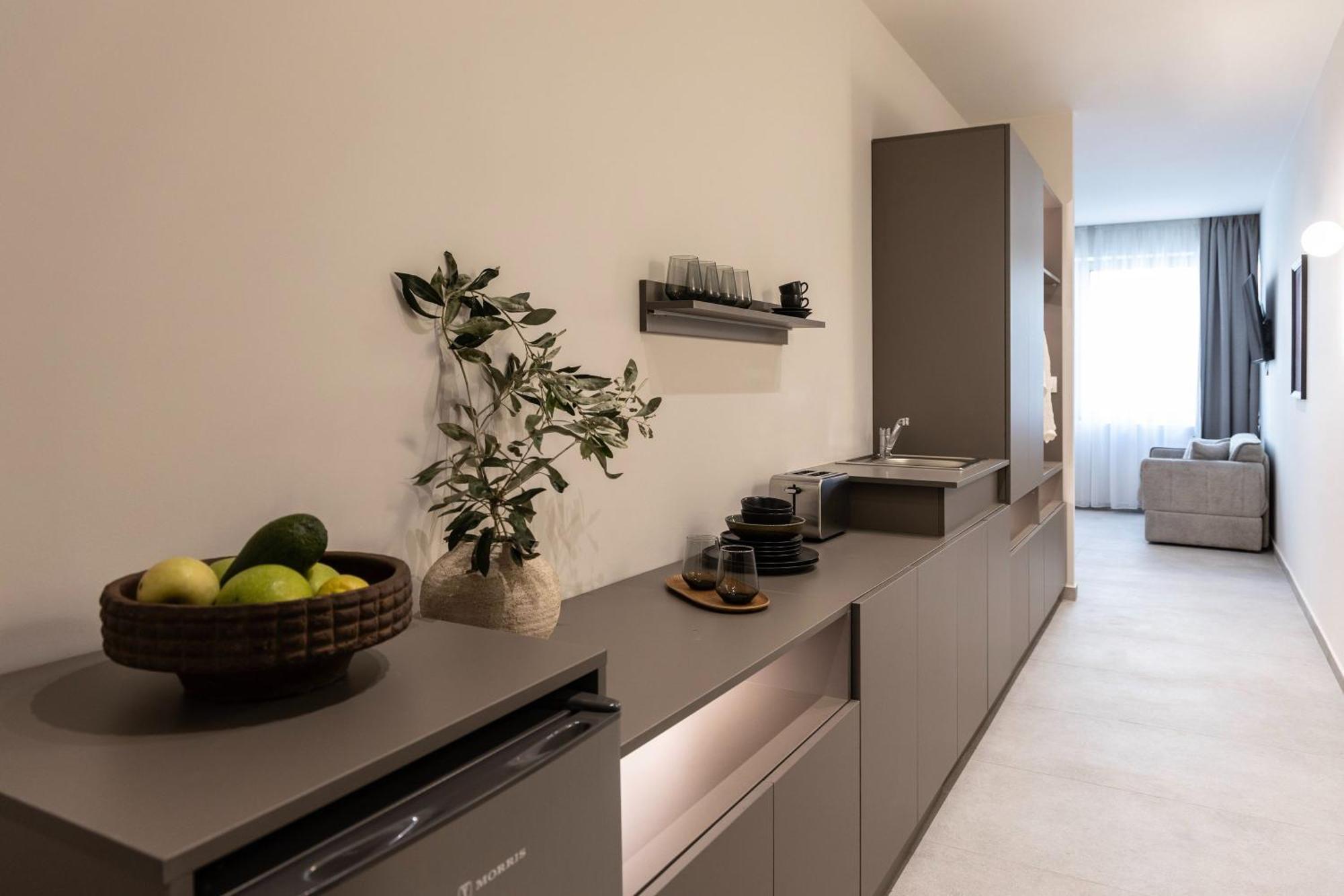 Celestial Athens Suites At Praxitelous Экстерьер фото