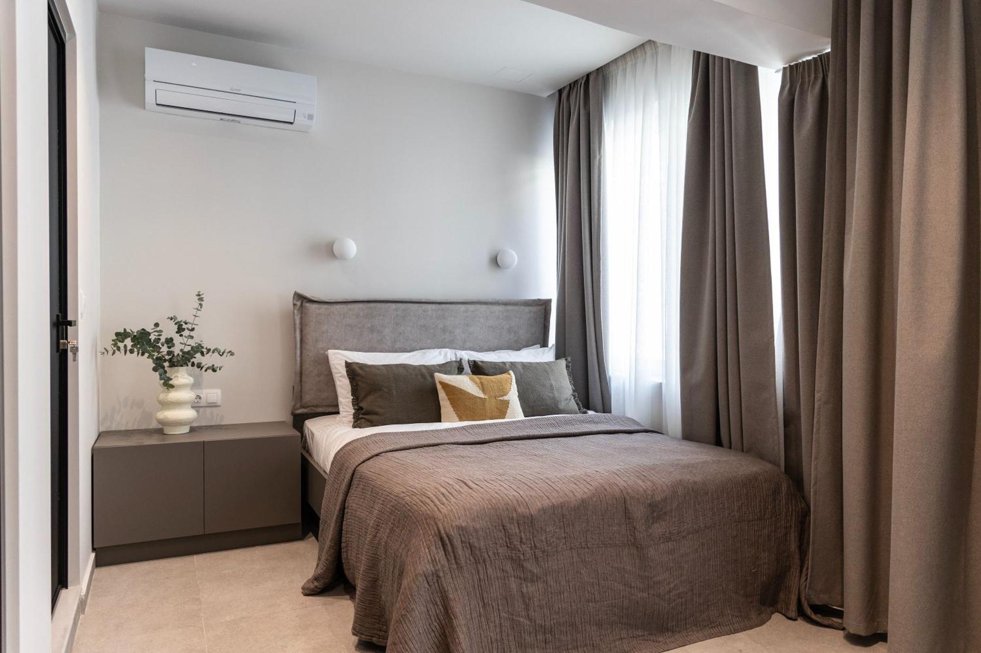 Celestial Athens Suites At Praxitelous Экстерьер фото