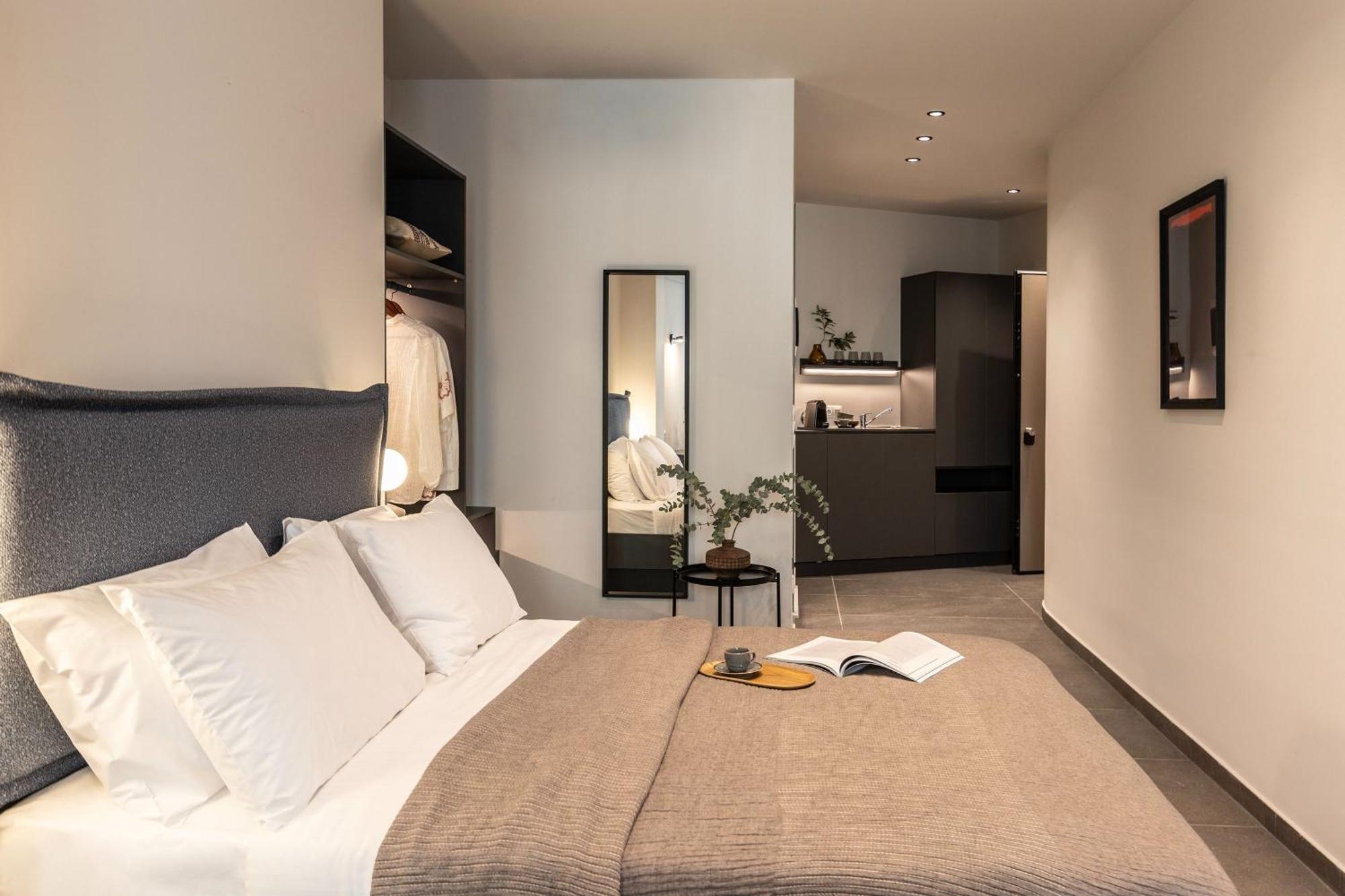 Celestial Athens Suites At Praxitelous Экстерьер фото